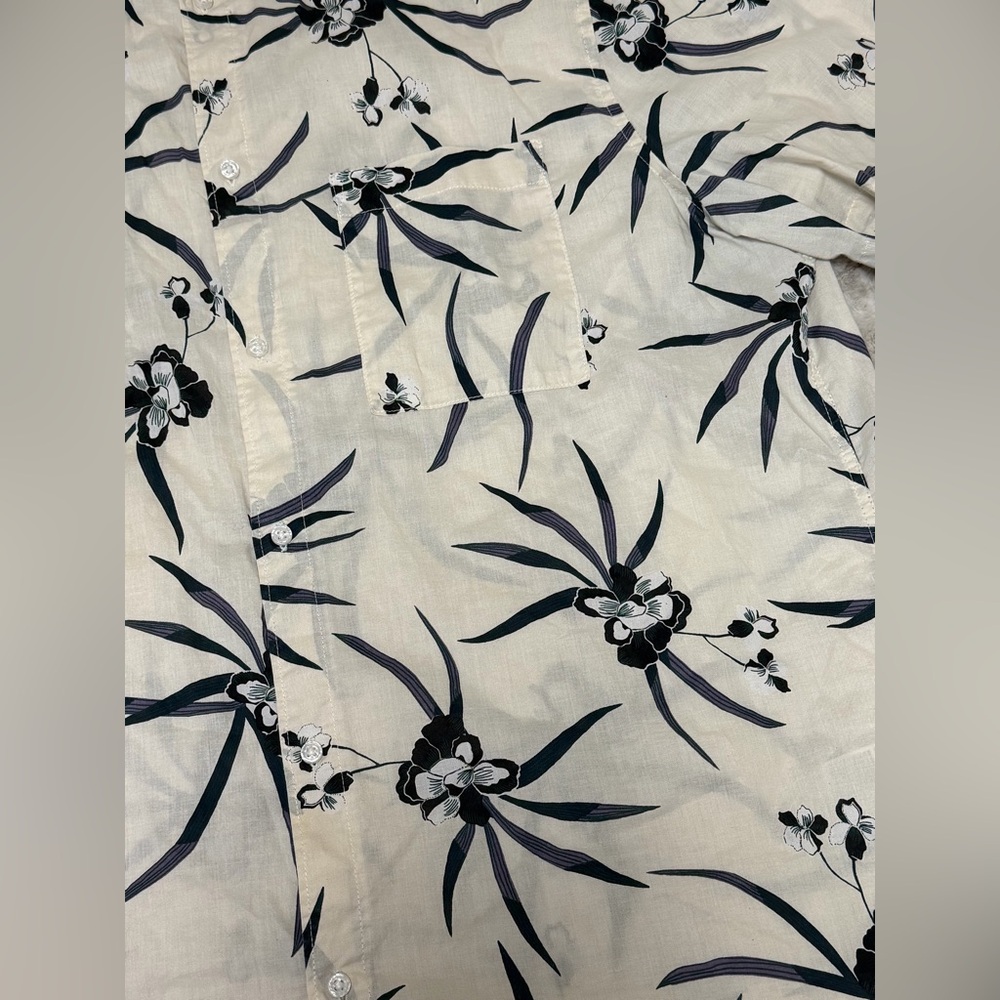 H&M Cream Shirt with Black Floral Pattern - Picture 2 of 3